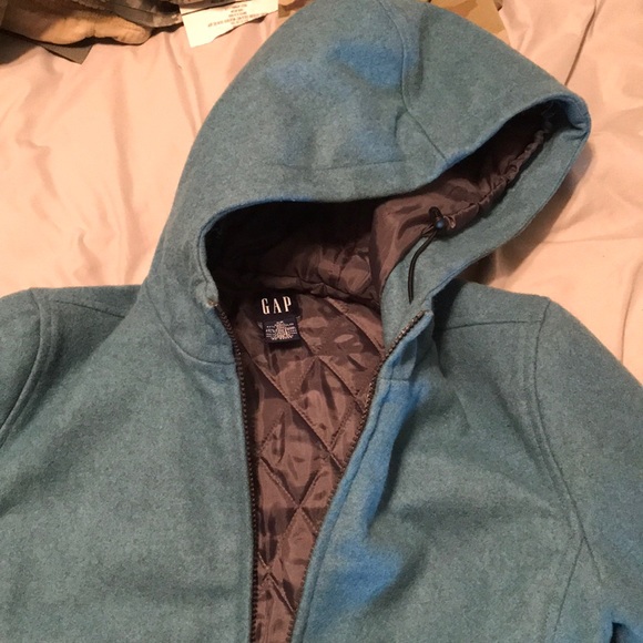 Winter coat! - Picture 2 of 3